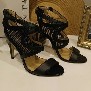 ANN TAYLOR EMMA BLACK MESH SANDAL 6M